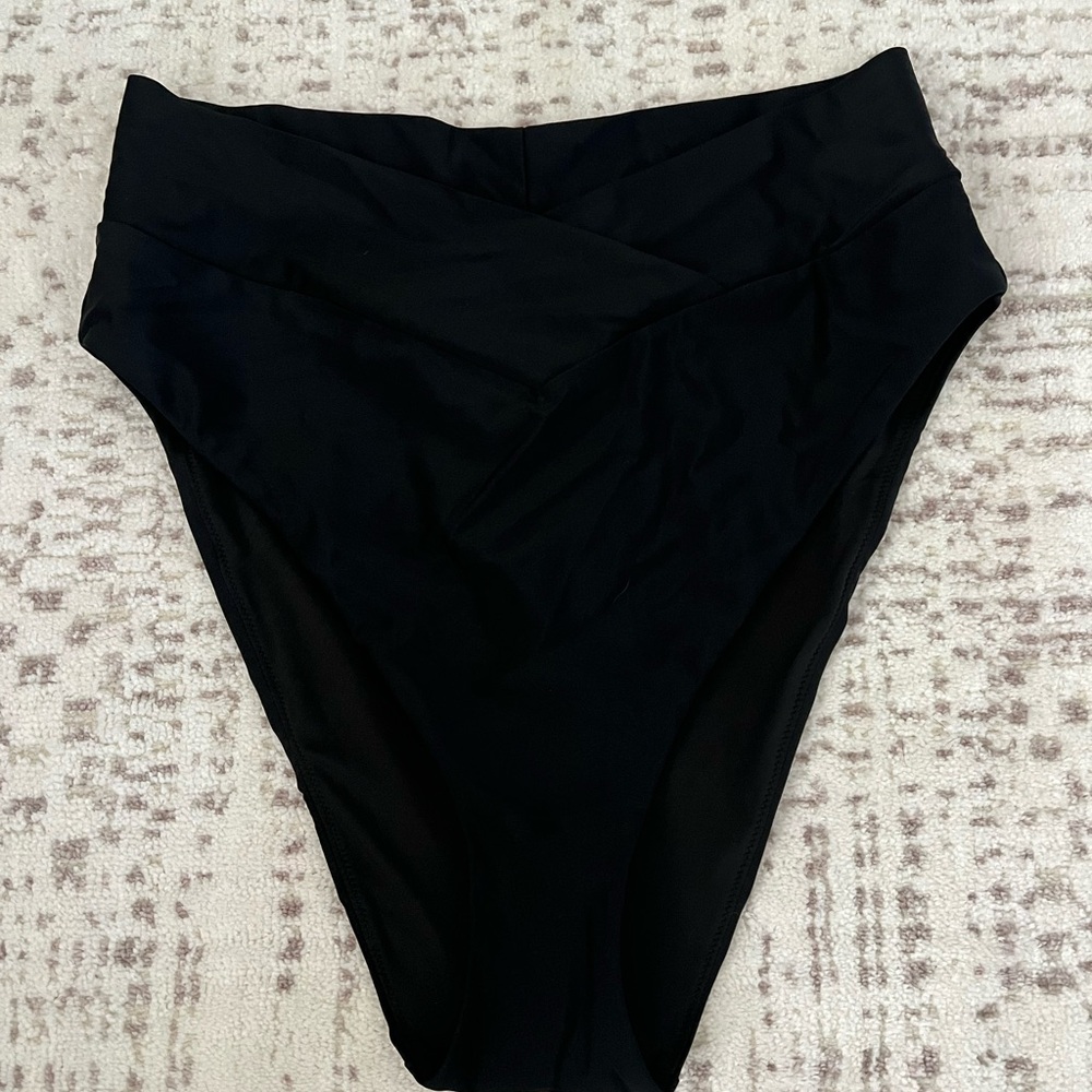 Cross over High-Waisted Black Bikini Bottom